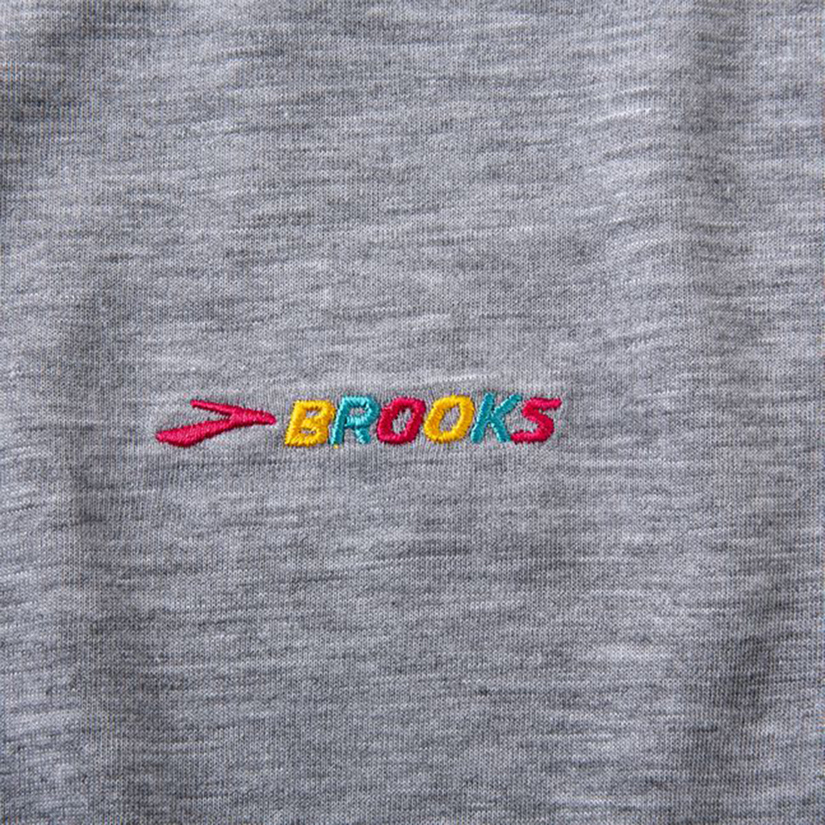Brooks Distance 2.0 Shortsleeve — Quartz - Gradient Stripe — Size Small — Alternate View 10