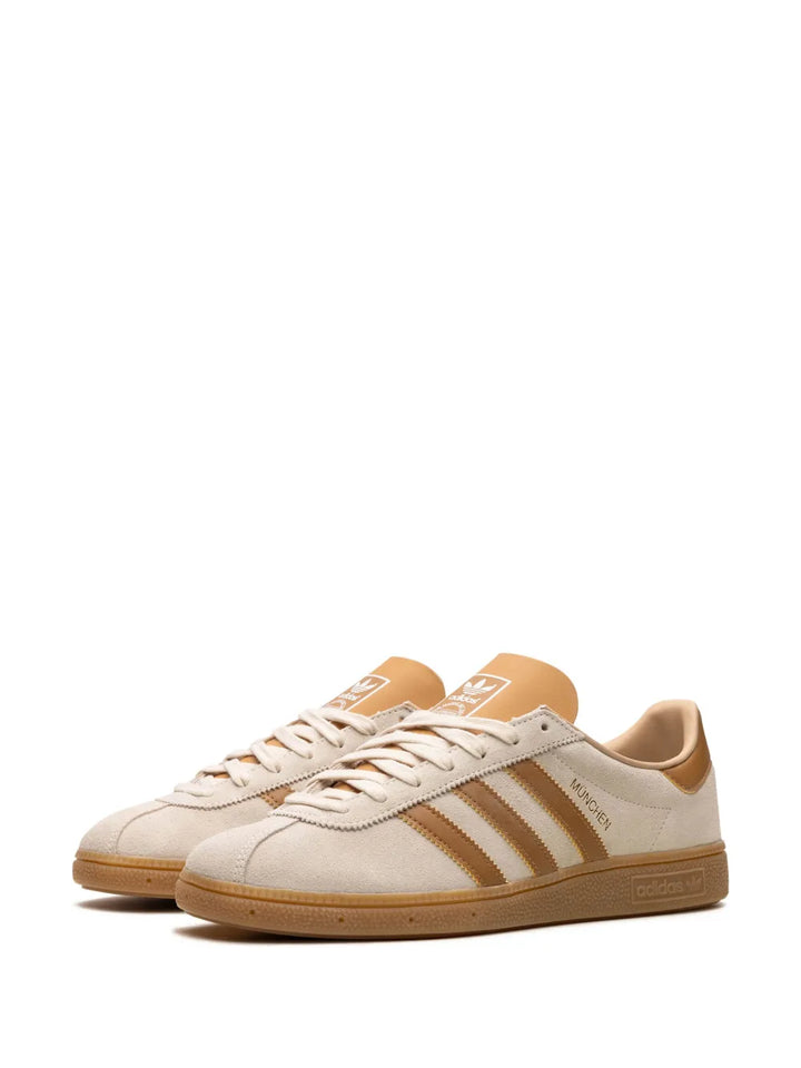adidas Munchen Mesa Gum Sneakers — Beige — Size US M 10 - US W 11.5 — Detail View