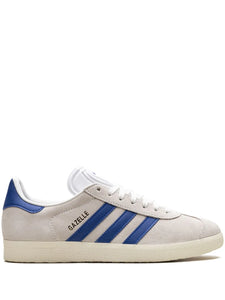 adidas X Manchester United Gazelle Sneakers — Light Beige — Size US M 6 - US W 7.5 — Front View
