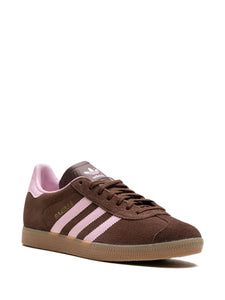 adidas Gazelle Auburn/Clear Pink Sneakers — Auburn Brown/Light Pink — Size US M 3.5 - US W 5 — Detail View