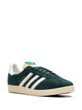 adidas Gazelle Mineral Green/Off White/Cream White Sneakers — Green — Size US M 6 - US W 7.5 — Side View