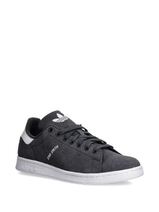adidas Stan Smith Sneakers — Dark Grey — Size US M 5 - US W 6.5 — Detail View