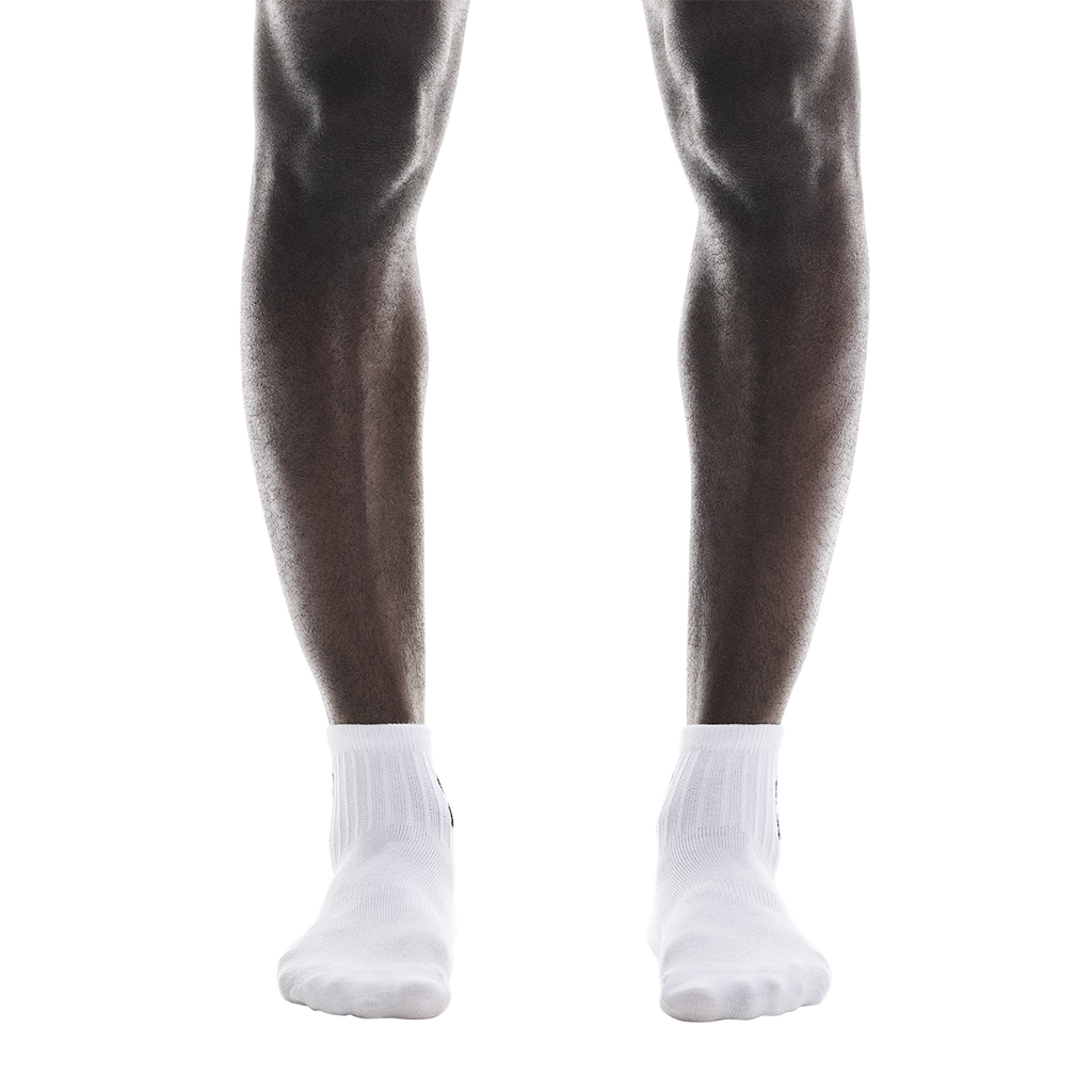 ON Logo Sock Mid 3P — White — Size XSmall — Lifestyle View