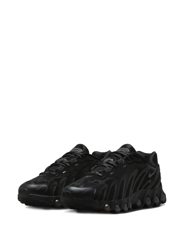 Nike Air Max Dn8 — Black — Size US M 3.5 - US W 5 — Side View