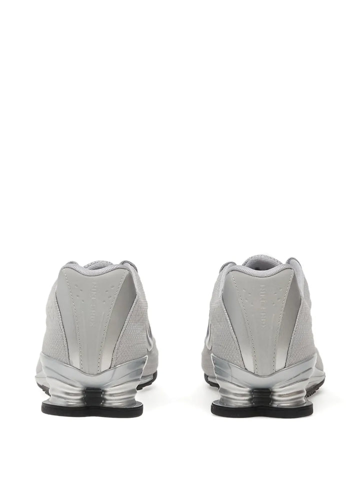 Nike Shox Z Metallic-Logo — Same as shown — Size US M 3.5 - US W 5 — Back View
