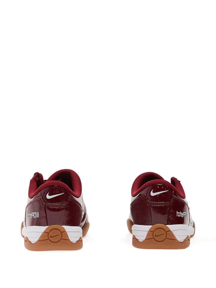 Nike Total90 — Red — Size US M 3.5 - US W 5 — Back View
