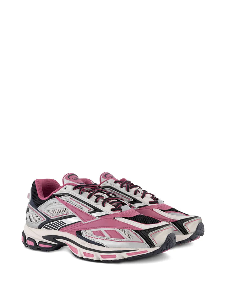 Reebok LTD Premier Road Ultra Lace-Up Fastening — Red — Size US M 3.5 - US W 5 — Side View