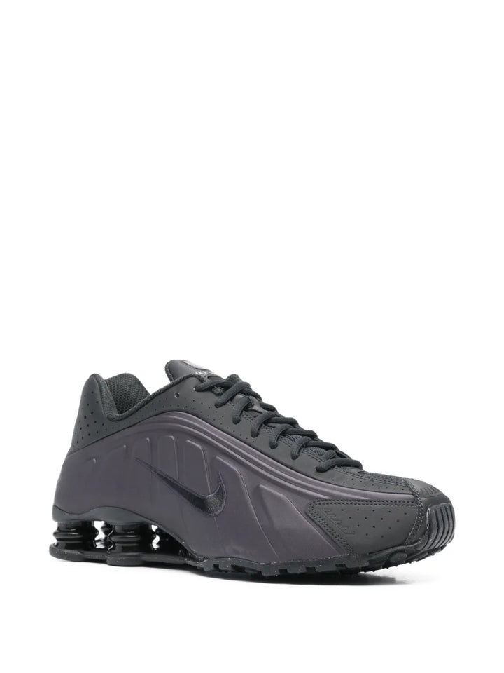 Nike Shox Logo Detail Trainers — Black — Size US M 3.5 - US W 5 — Side View