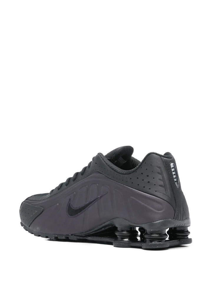 Nike Shox Logo Detail Trainers — Black — Size US M 3.5 - US W 5 — Back View