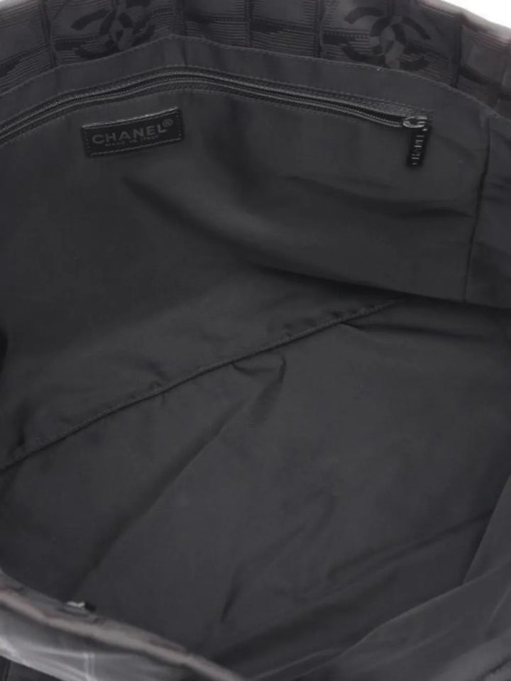 Chanel Pre Owned 2000 2002 Leather Travel Line Tote Bag — Same as shown — Size One Size — Detail View