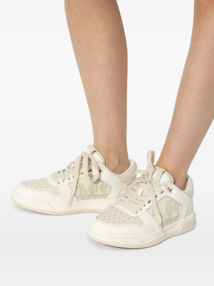 AMIRI Logo-Detail — White — Size US M 3.5 - US W 5 — Detail View