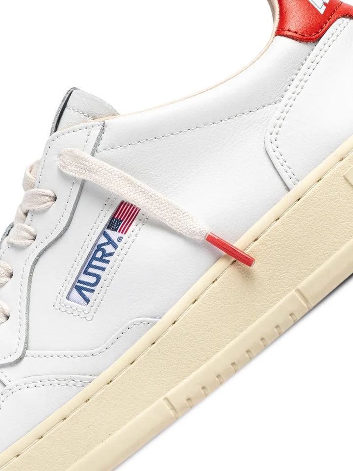 Autry Medalist Low-Tops Leather — White — Size US M 3.5 - US W 5 — Detail View