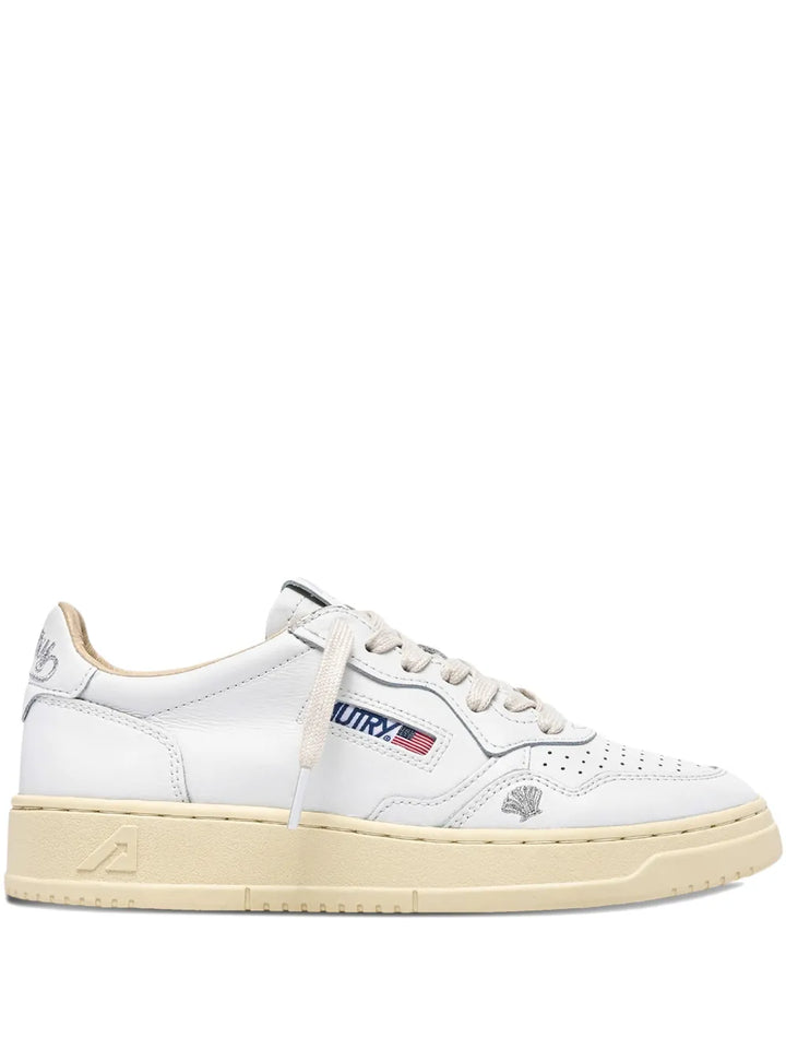 Autry Leather — White — Size US M 3.5 - US W 5 — Front View