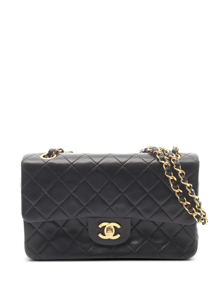 Chanel Pre Owned 1989 1991 Matelasse Chain Shoulder Bag — Same as shown — Size One Size — Front View