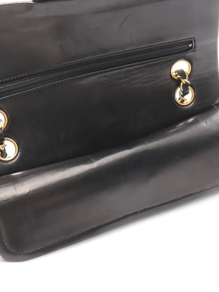 Chanel Pre Owned 1989 1991 Matelasse Chain Shoulder Bag — Same as shown — Size One Size — Top View