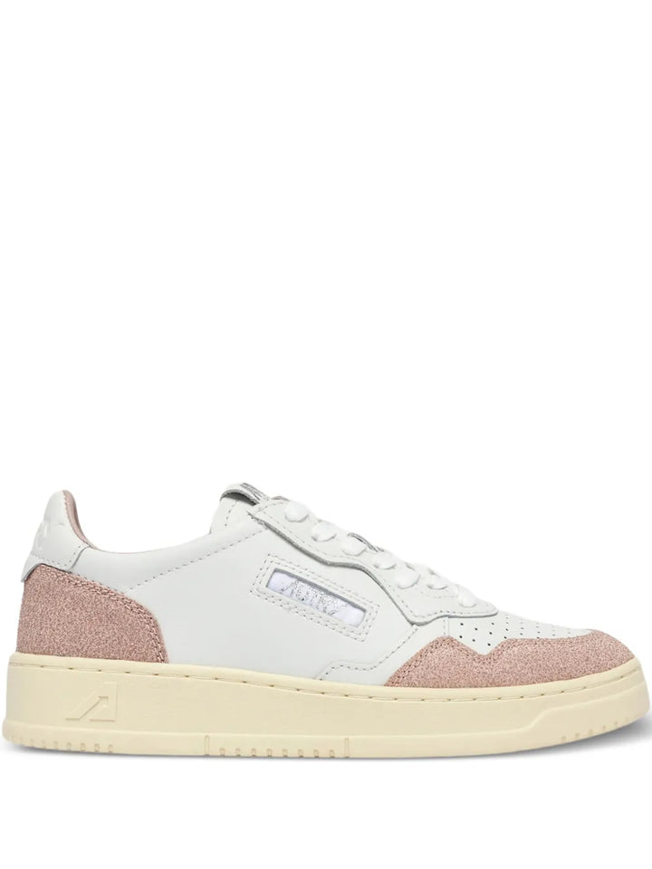 Autry Medalist Low Lace-Up — White — Size US M 3.5 - US W 5 — Front View