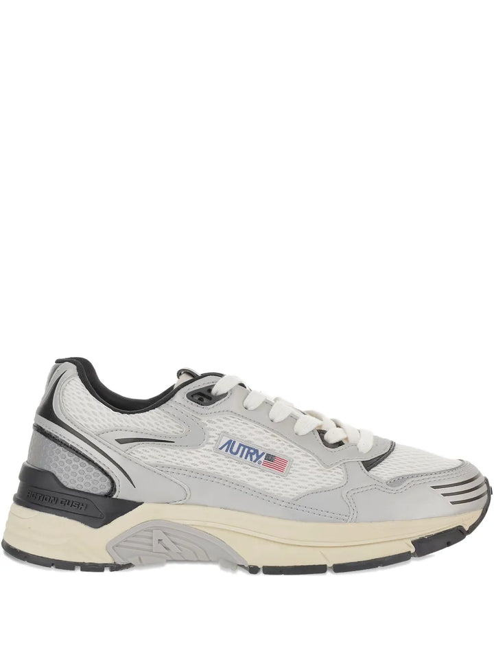Autry Hyperway Logo-Patch — White — Size US M 3.5 - US W 5 — Front View