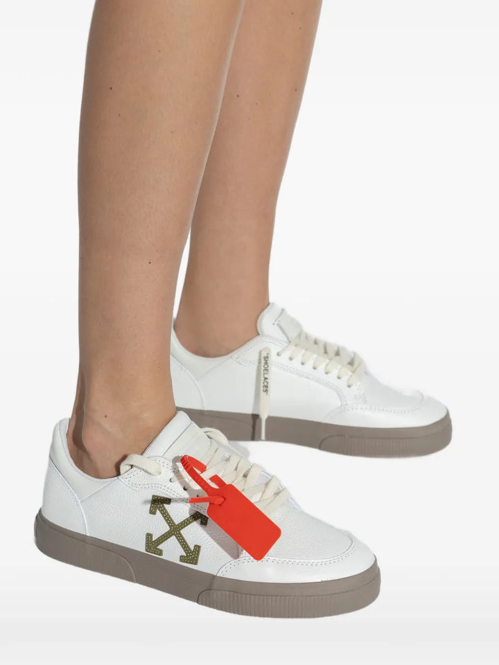 Off-White Arrow-Appliqu eather — White — Size US M 3.5 - US W 5 — Detail View