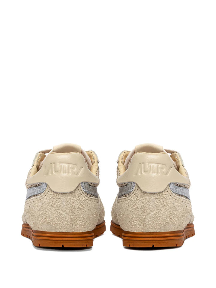 Autry Windspink Logo-Embroidered — Beige — Size US M 3.5 - US W 5 — Back View