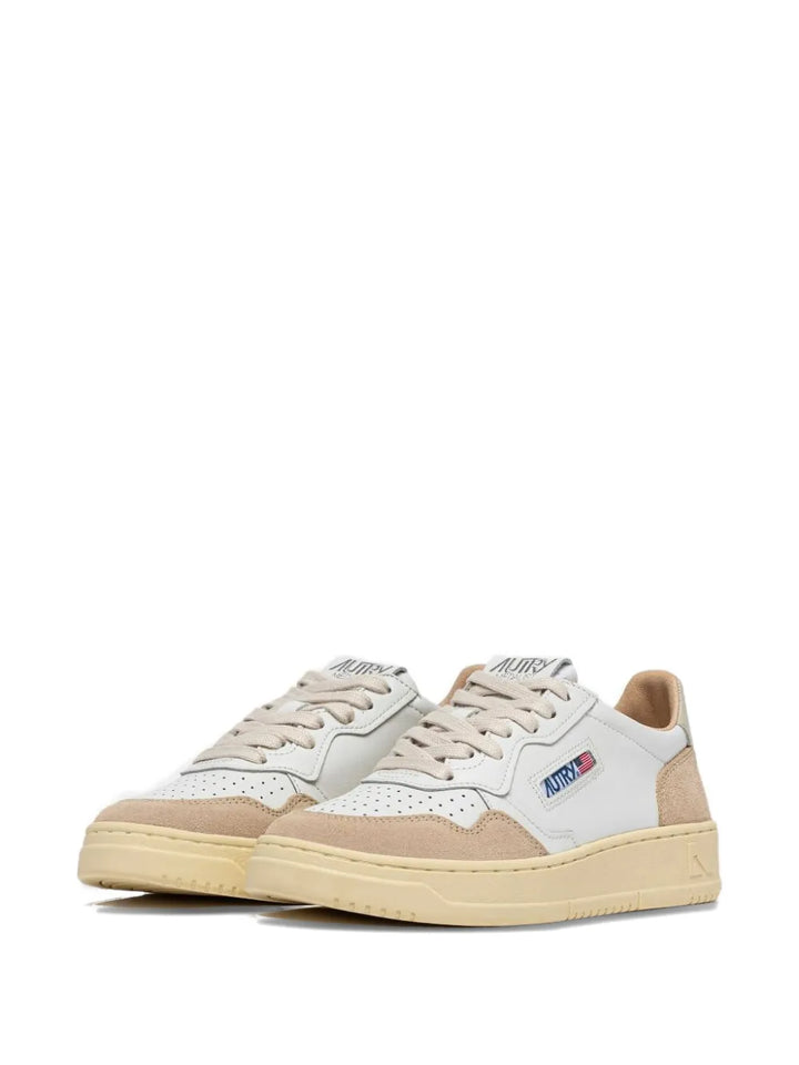 Autry Medalist Low — White — Size US M 3.5 - US W 5 — Side View