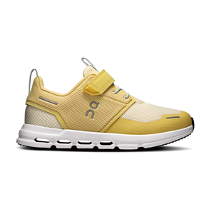 ON Cloud Play — Citrine - White — Size K — Width 13.5 — Front View