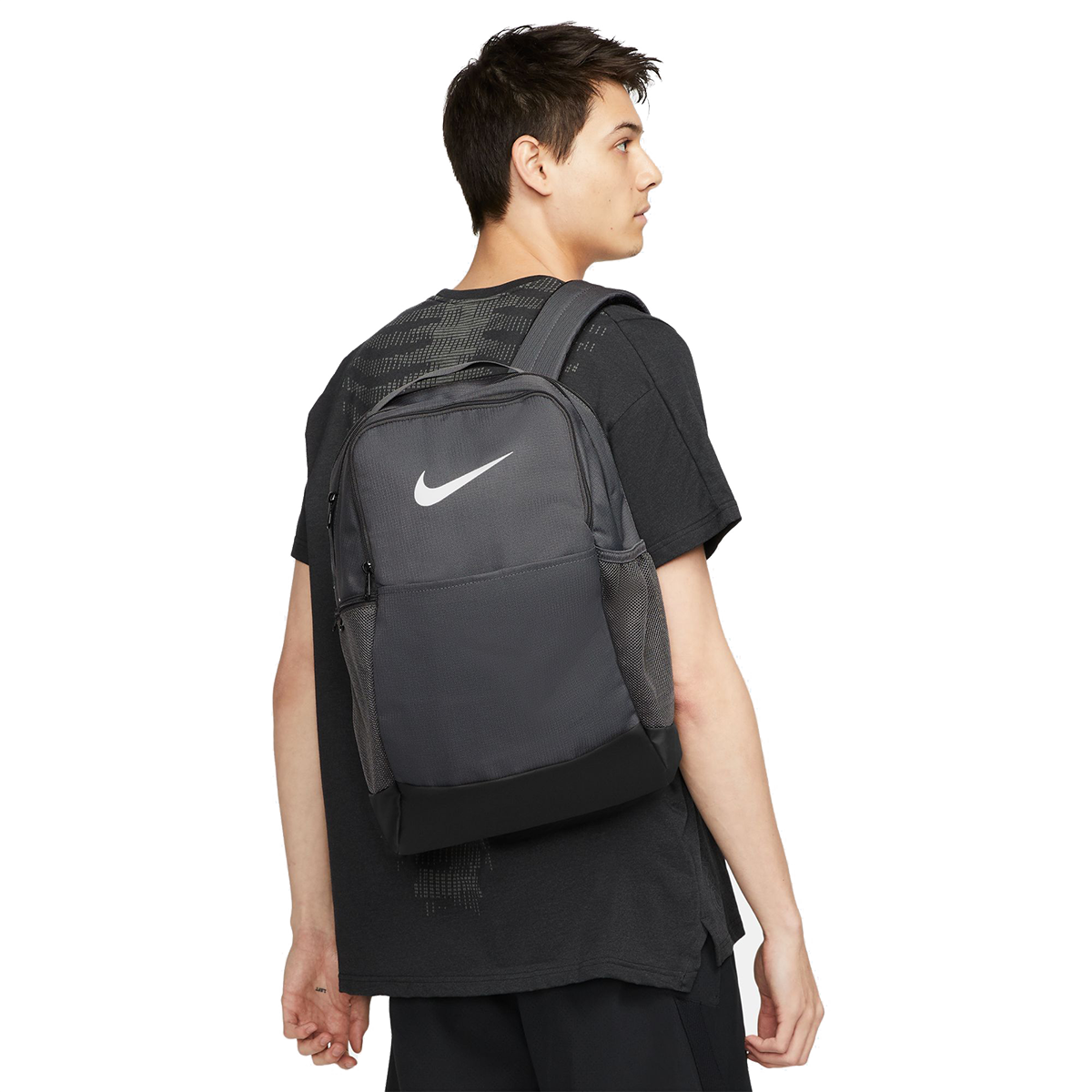 Nike Brasilia 9.5 — Black - White — Size Medium — Alternate View 12