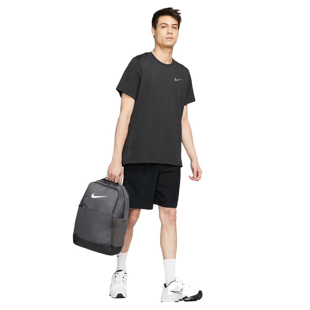 Nike Brasilia 9.5 — Black - White — Size Medium — Alternate View 11