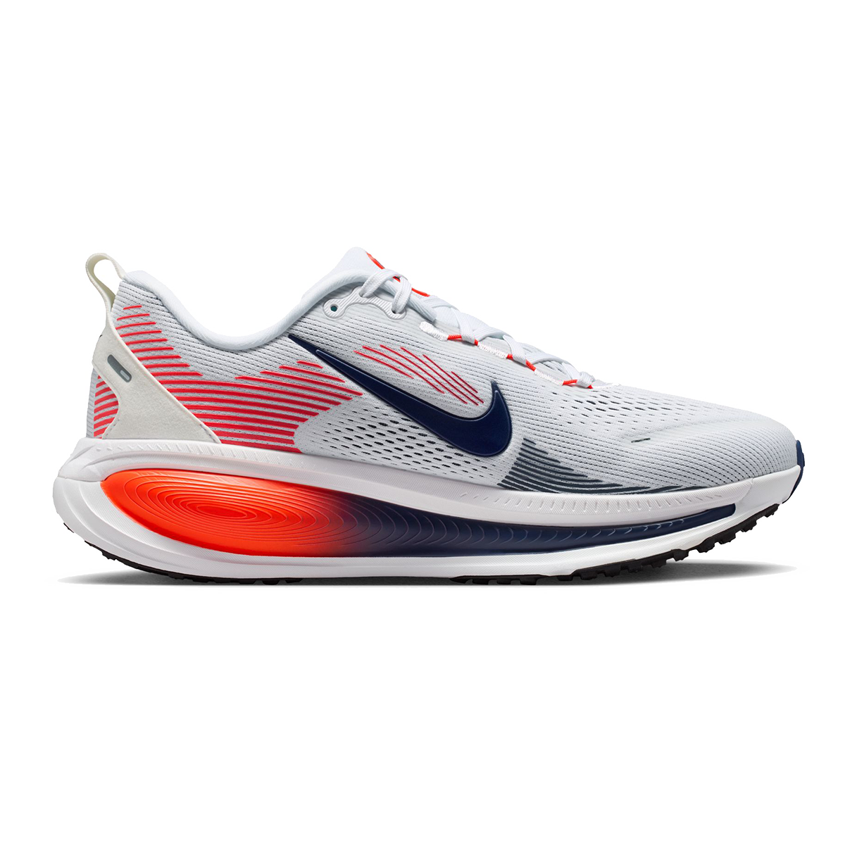 Nike Vomero 18 — Pure Platinum - Anthracite - Smoke Grey - Lt Smoke Grey - Univ Red - Solar Red — Size D — Width 9 — Front View