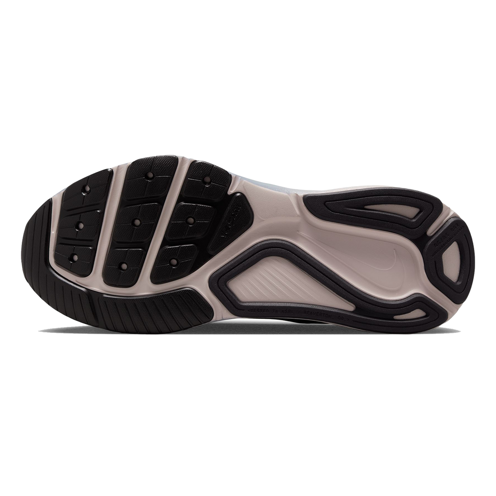Nike Structure 26 SE — Cave Purple - Black - Mtlc Dark Grey — Size B — Width 7.5 — Top View