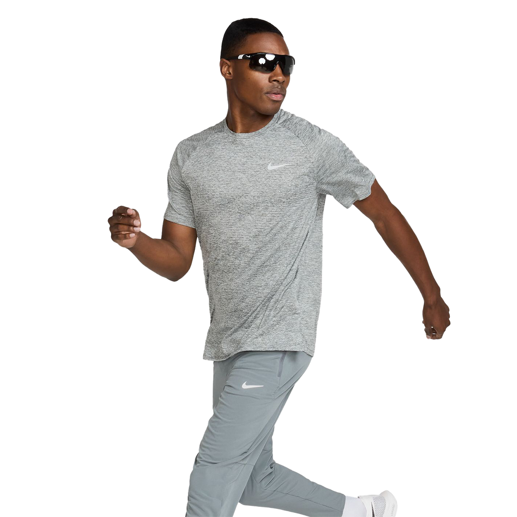 Nike Stride Shortsleeve — University Red - Reflective Silver — Size Small — Alternate View 8