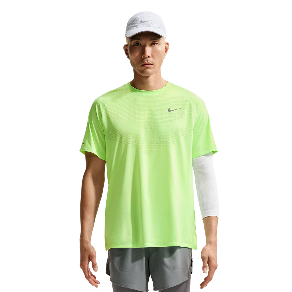 Nike Stride Shortsleeve — University Red - Reflective Silver — Size Small — Alternate View 41