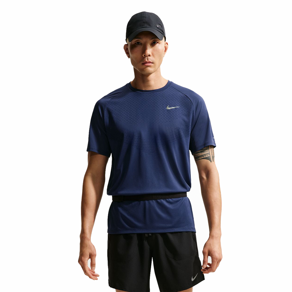 Nike Stride Shortsleeve — University Red - Reflective Silver — Size Small — Alternate View 45