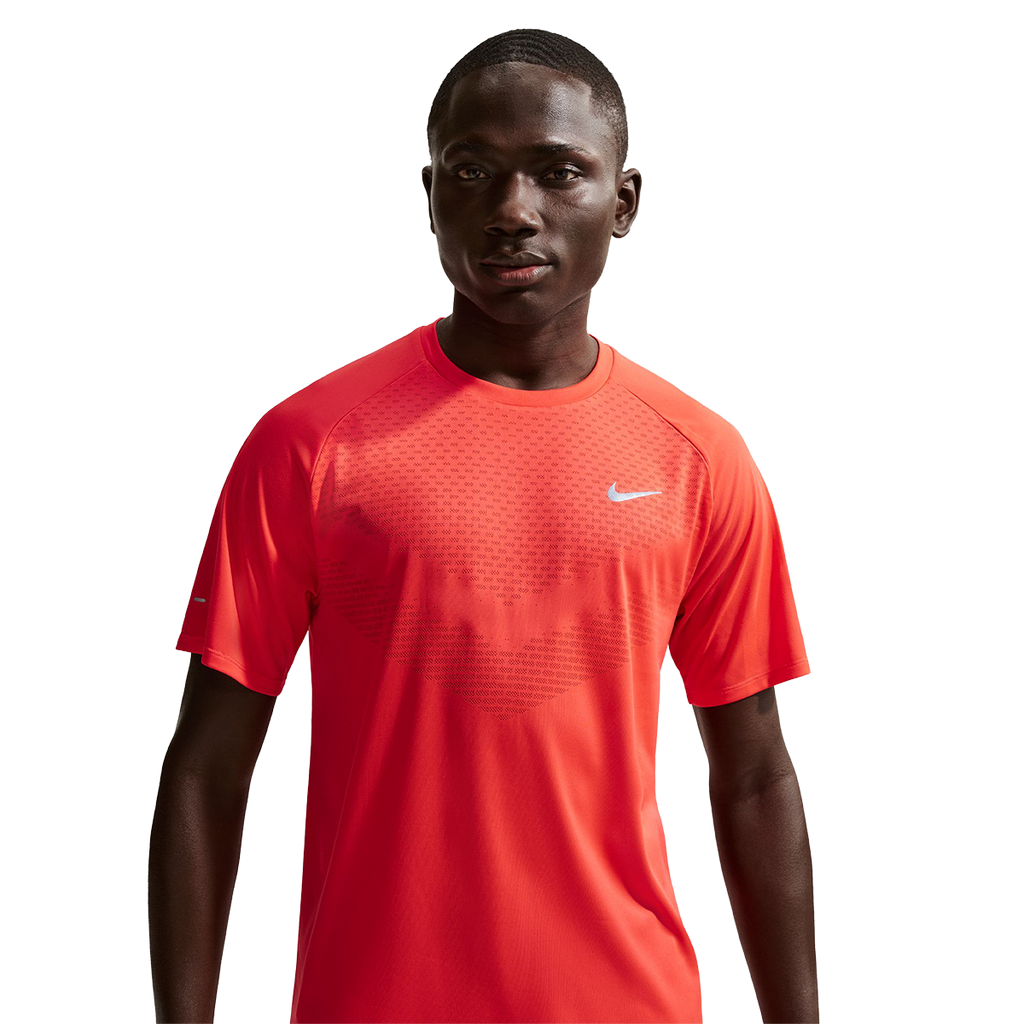 Nike Stride Shortsleeve — University Red - Reflective Silver — Size Small — Alternate View 39