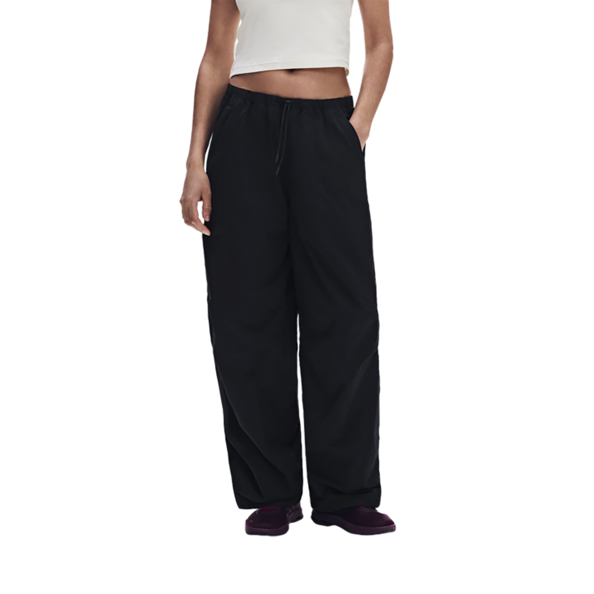 ON Parachute Pants — Black — Size Small — Side View