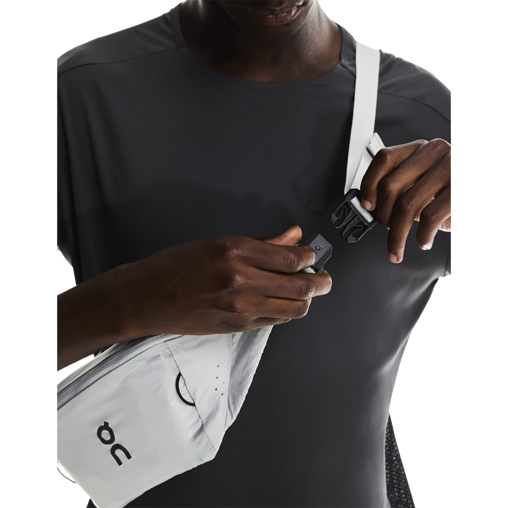 ON Waist Pack 2L Lite — Glacier — Size One Size — Detail View