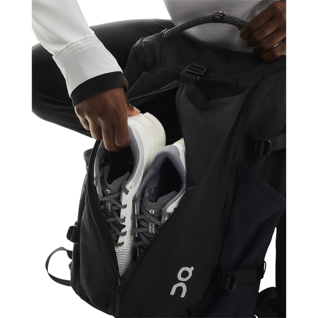 ON Speed Pack 30L — Sand - Black — Size One Size — Detail View