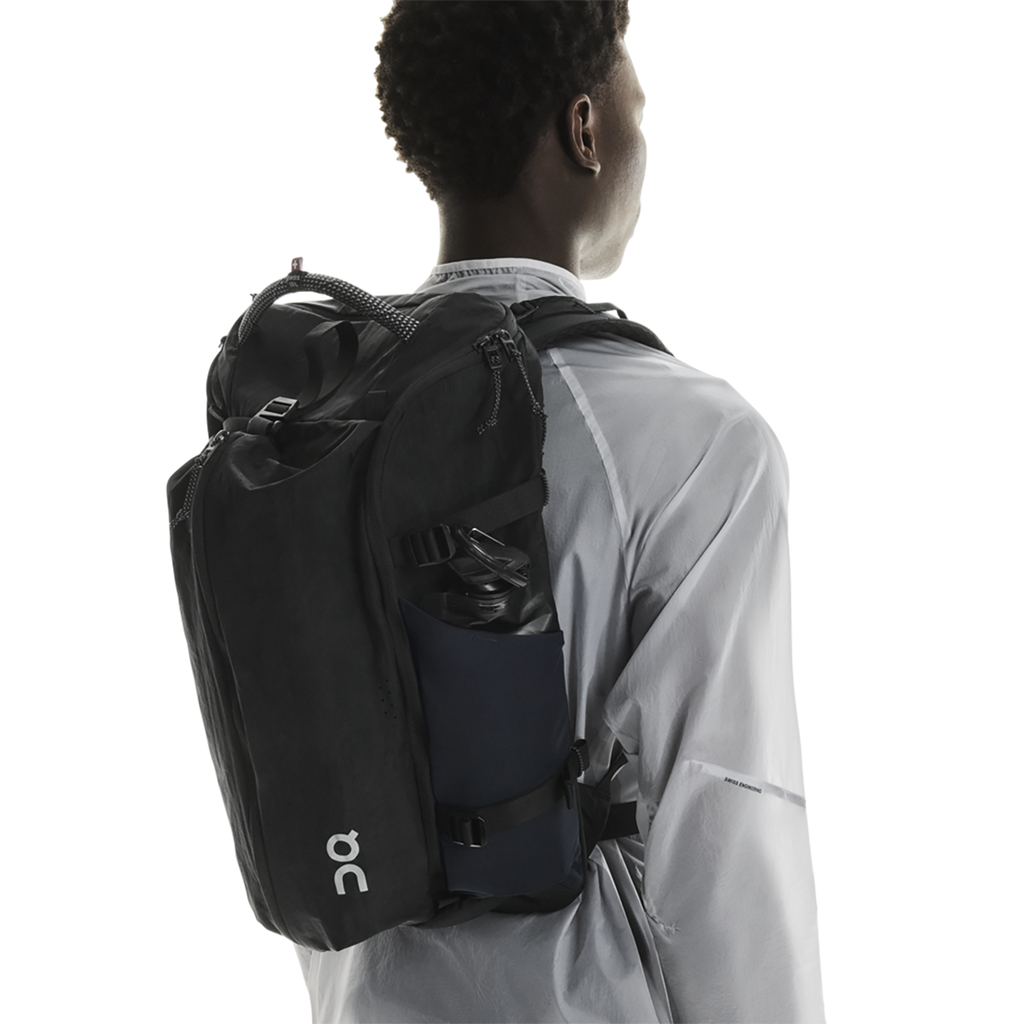 ON Speed Pack 30L — Sand - Black — Size One Size — Side View