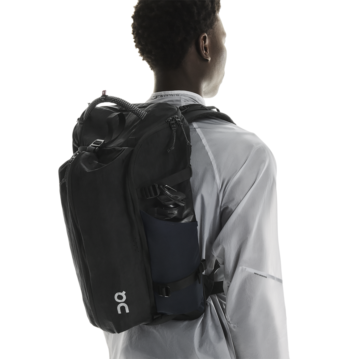 ON Speed Pack 30L — Sand - Black — Size One Size — Side View