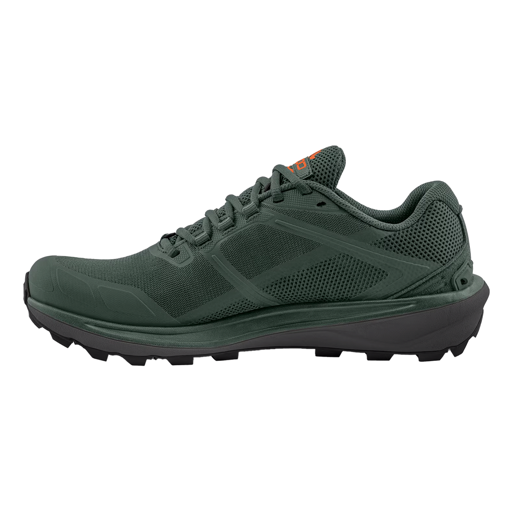 Topo Terraventure 4 — Dark Grey - Green — Size D — Width 9 — Lifestyle View