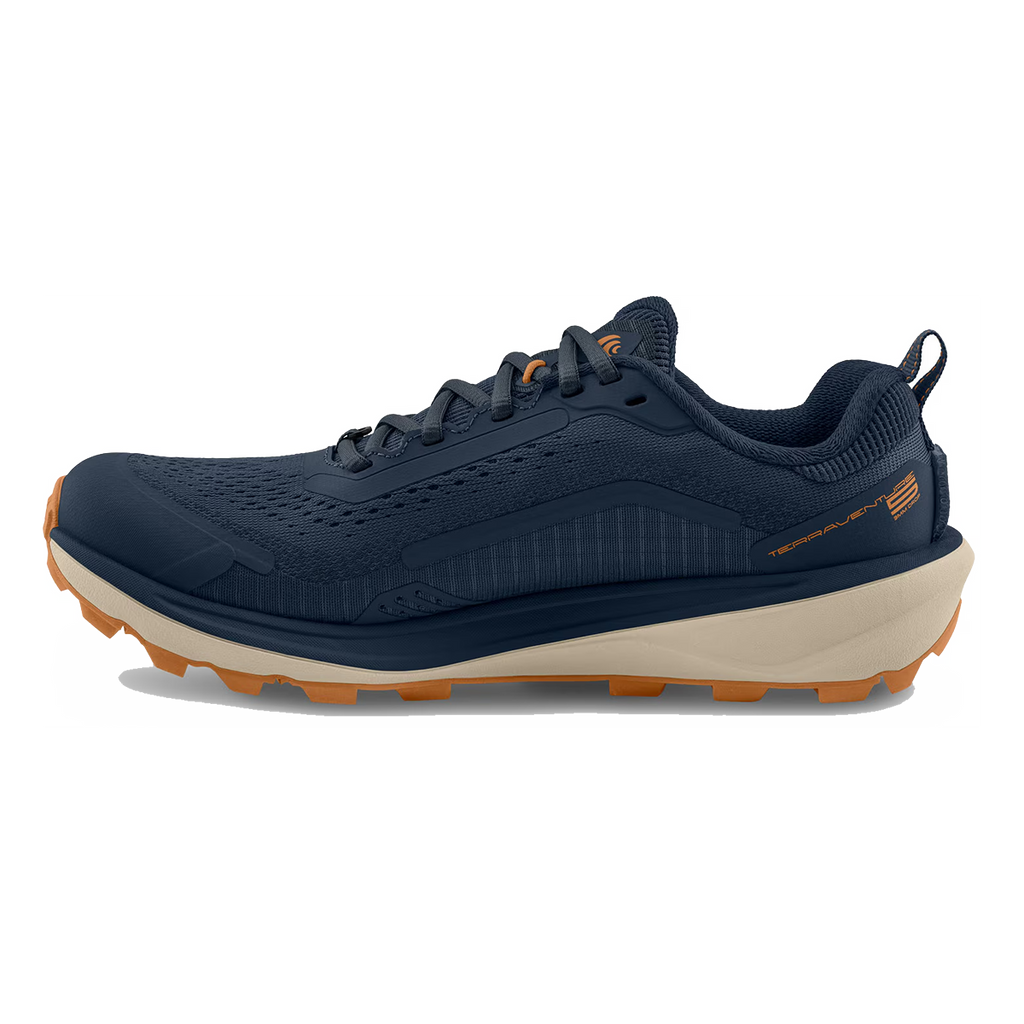 Topo Terraventure 5 — Grey - Clay — Size D — Width 9.5 — Lifestyle View