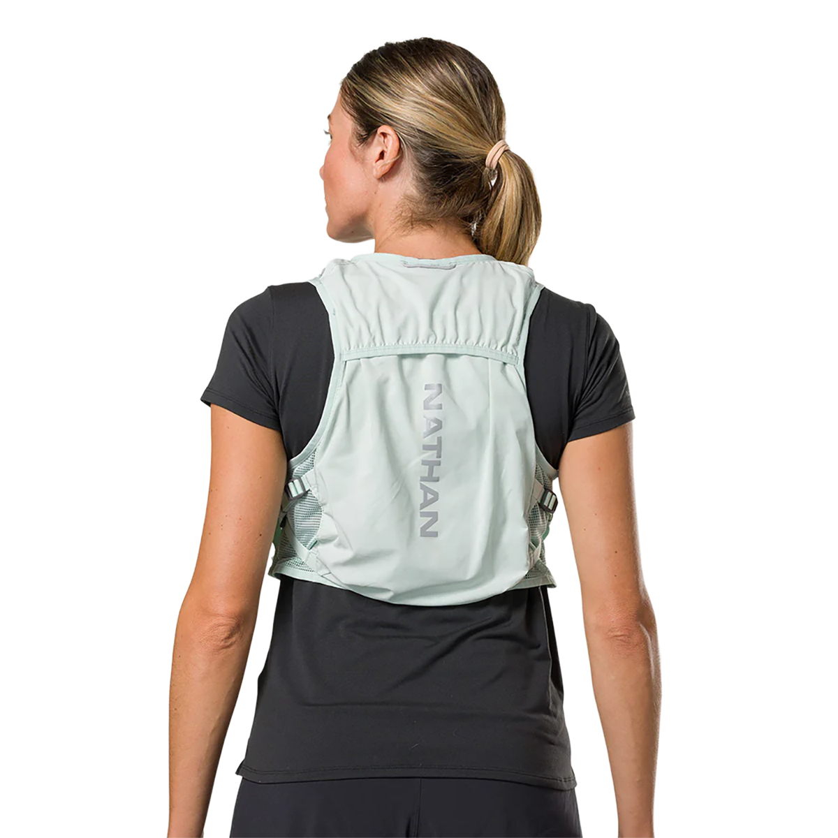 Nathan Pinnacle Breeze 4L — Surf Spray - Reflective Silver — Size Small / Medium — Back View