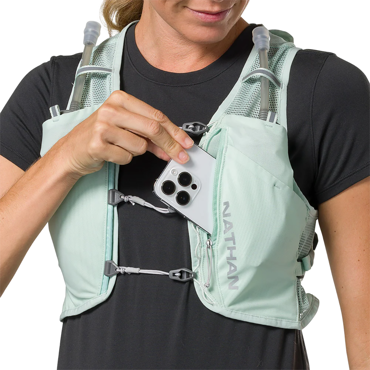 Nathan Pinnacle Breeze 4L — Surf Spray - Reflective Silver — Size Small / Medium — Lifestyle View