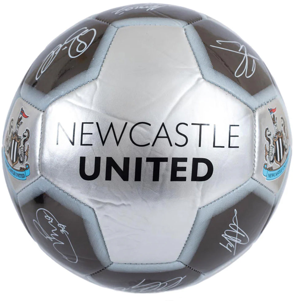 Newcastle United Signature Skills Football - Black