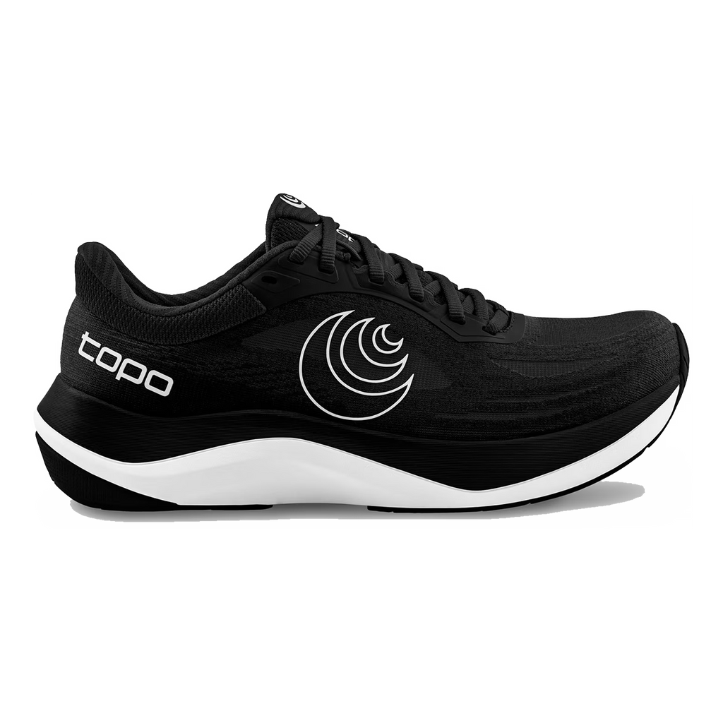 Topo Ultrafly 6 — Black - White — Size B — Width 7.5 — Front View