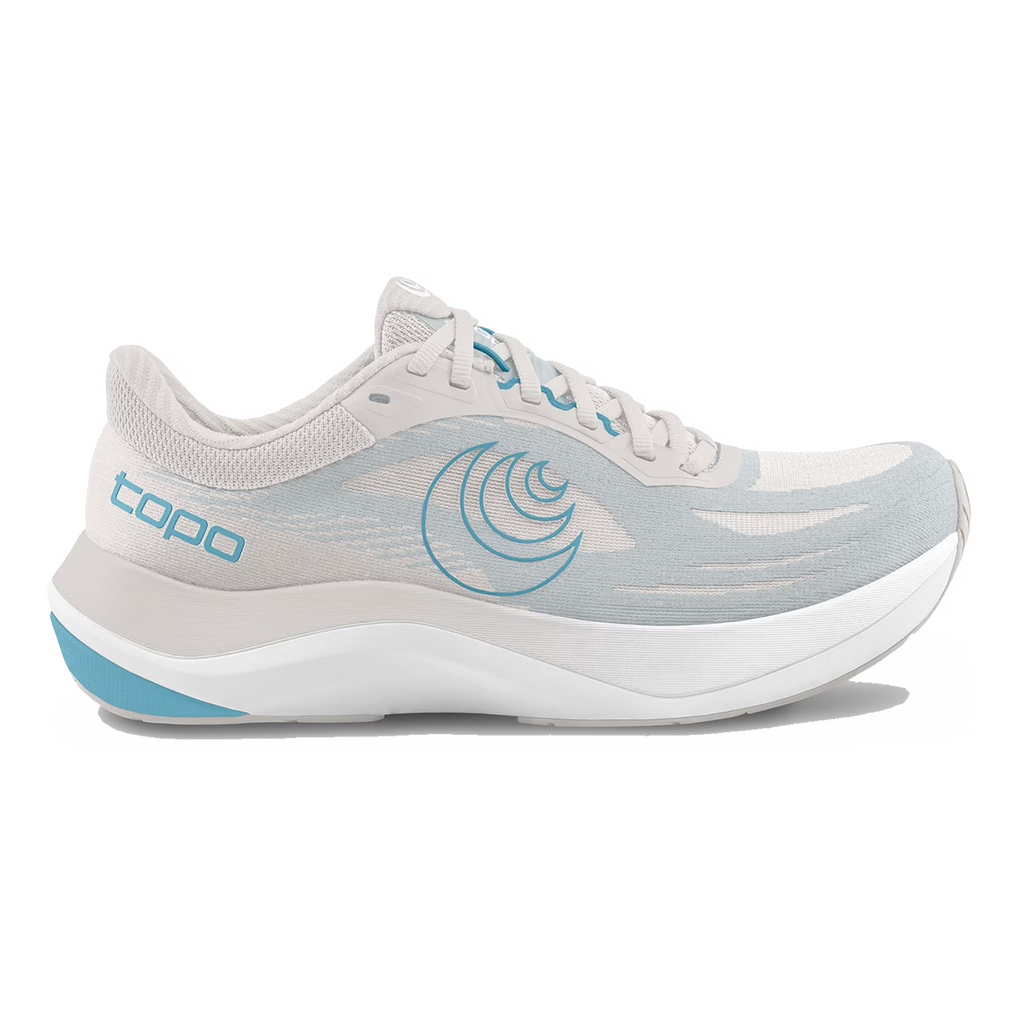 Topo Ultrafly 6 — Black - White — Size B — Width 7.5 — Detail View