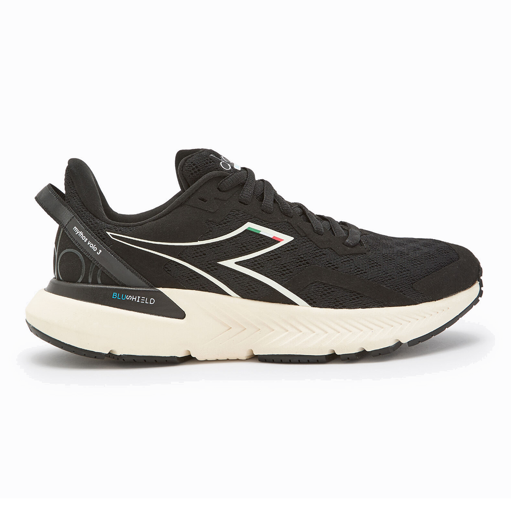Diadora Mythos Blushield Volo 3 — Black - Whisper White — Size B — Width 10 — Top View