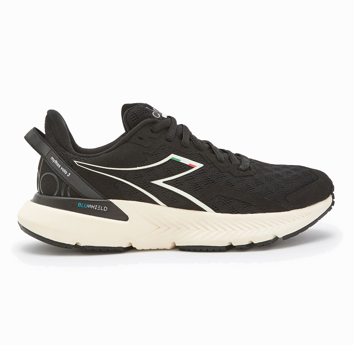 Diadora Mythos Blushield Volo 3 — Black - Whisper White — Size B — Width 10 — Top View