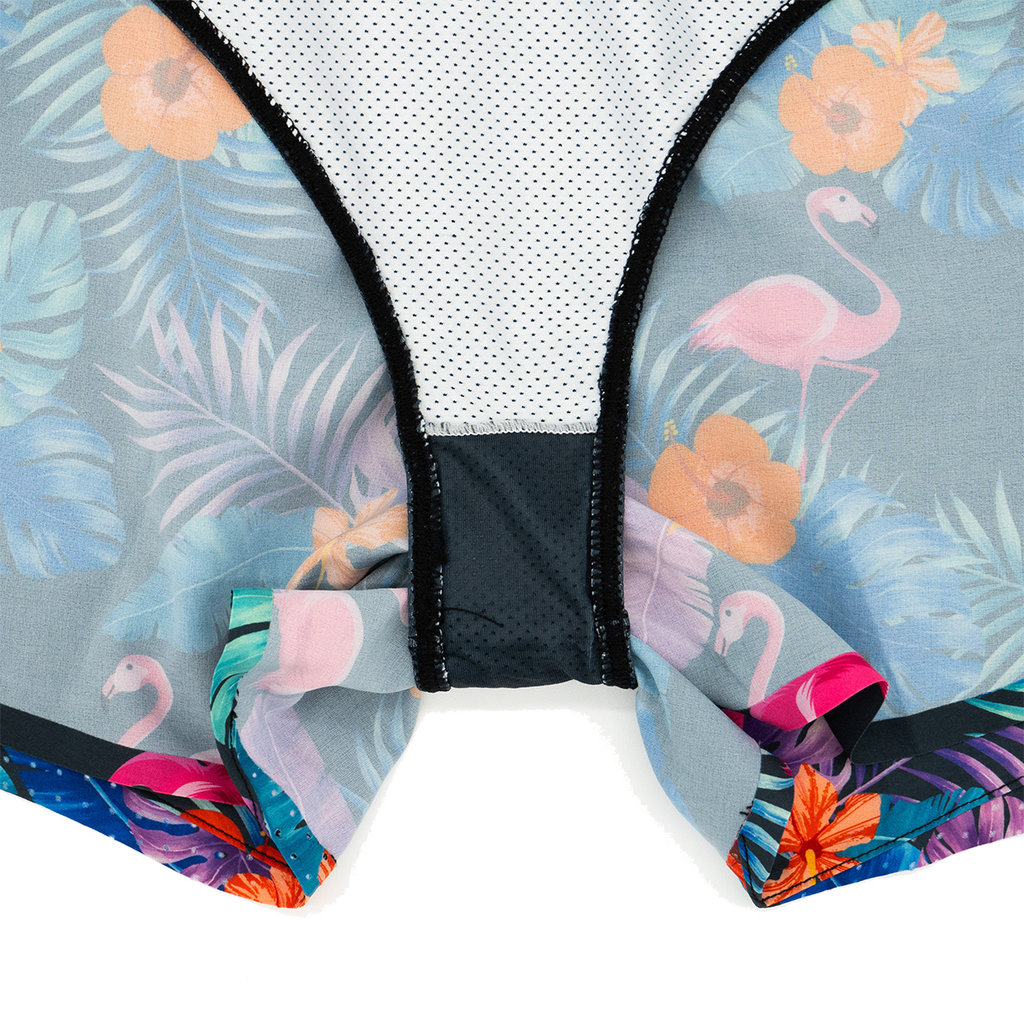 Sprints Avigate 2.5 Mercy Short — Heat Strokes — Size Small — Detail View