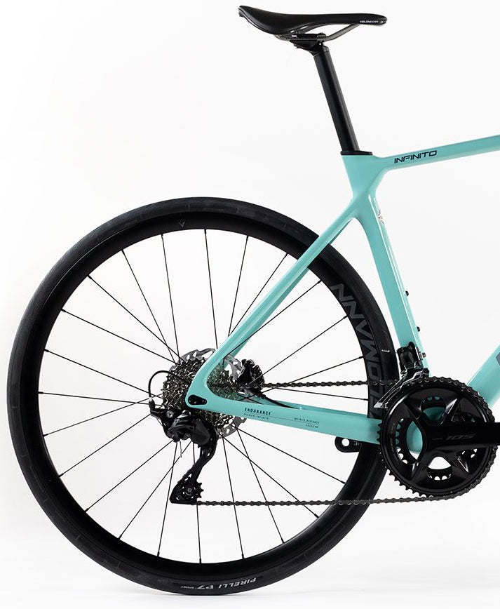 Bianchi Infinito 105 Carbon Road Bike 2026 - Celeste
