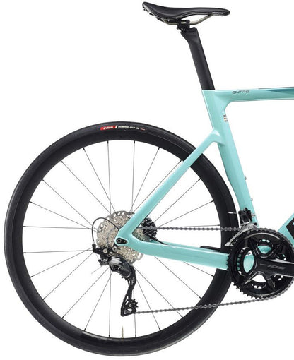 Bianchi Oltre Race 105 Carbon Road Bike 2026 - Celeste